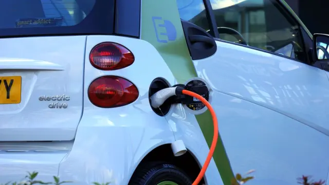 Elektrikli Araç Trafik Sigortası 2026: Fiyatı Neye Göre Değişir?