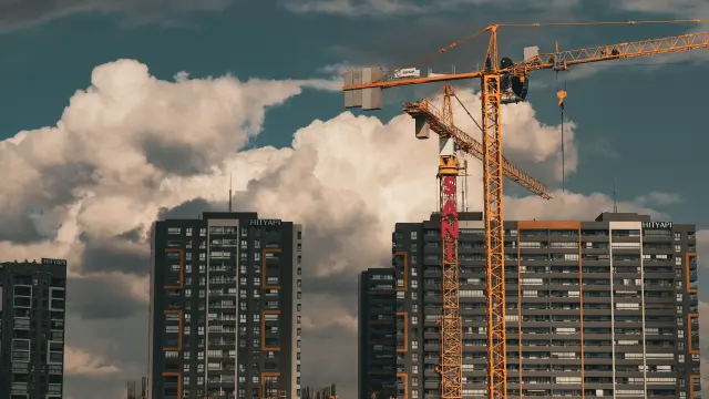 Kentsel Dönüşümde Bina Tamamlama Sigortası mı Kefalet Sigortası mı? Teminat Senedi Farkları 2026