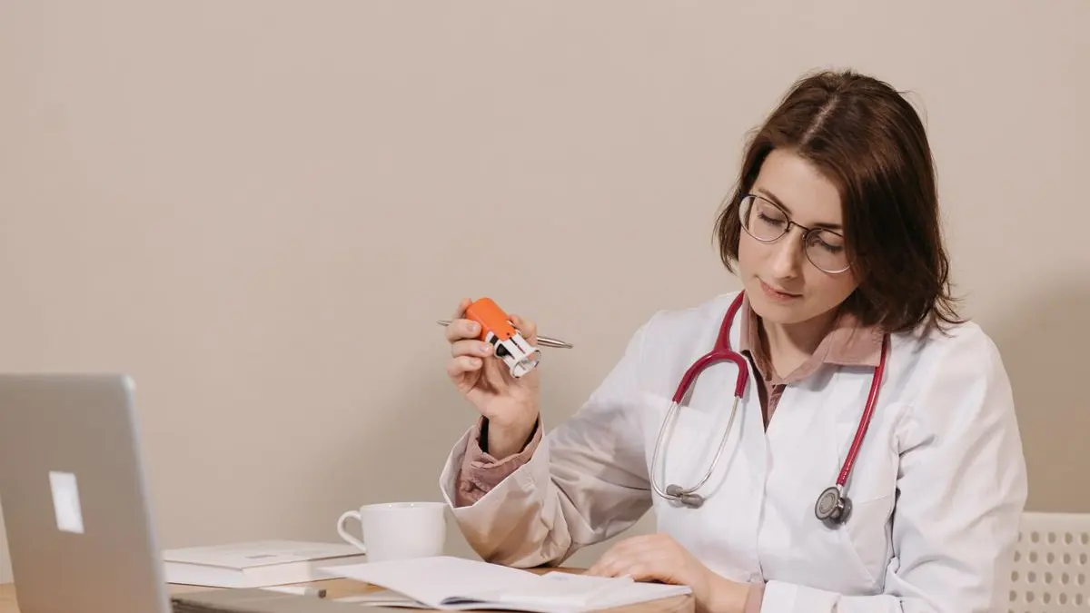 Tıbbi Kötü Uygulama Sigortası Geriye Dönük Teminat Sağlar mı? 2026: 10 Yıl ve 2 Yıl Kuralı