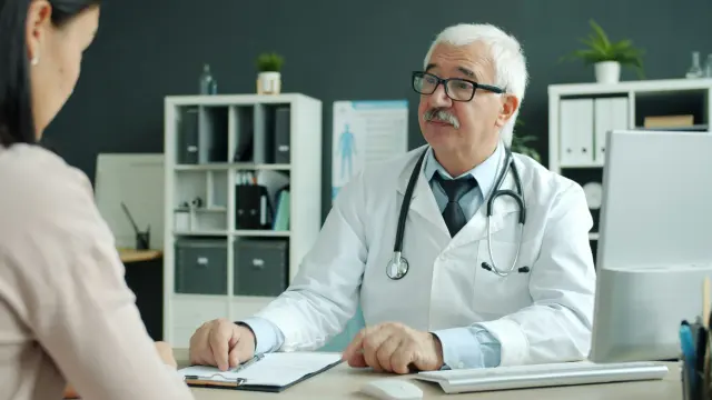 Özel Hastanede Çalışan Doktor Malpraktis Sigortası Teklif Al 2026: Kurum Katkısı ve Satın Alma Rehberi